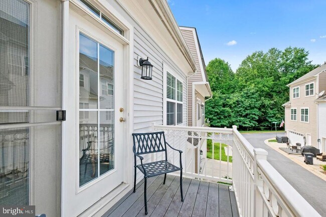 Building Photo - 10214 Nuthatch Dr