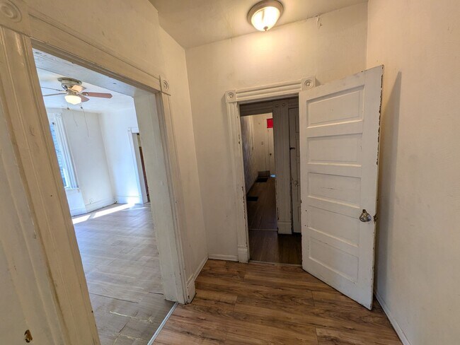 Building Photo - 3620 Grenada St