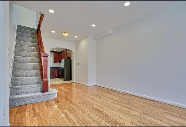 Building Photo - Rose Street