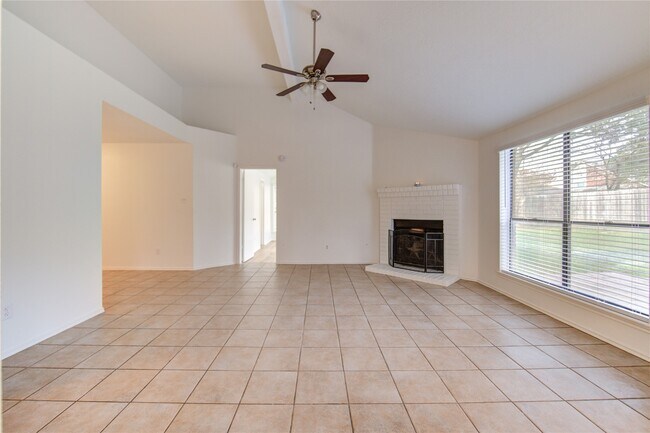 Building Photo - 18418 Arbormont Dr