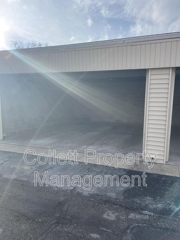 Building Photo - 15212 Maple Park Dr