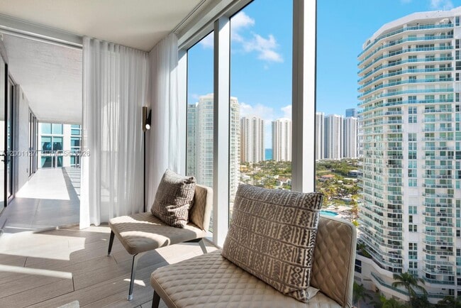 Building Photo - 300 Sunny Isles Blvd