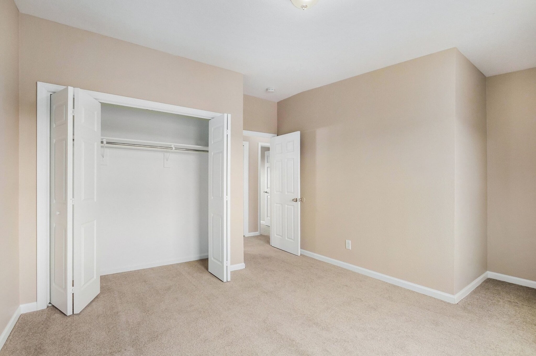 Building Photo - 16373 E 17th Pl