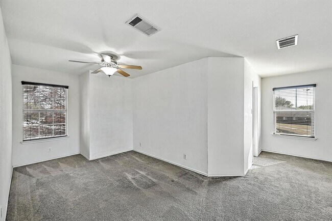 Building Photo - 102 Cannery Cove
