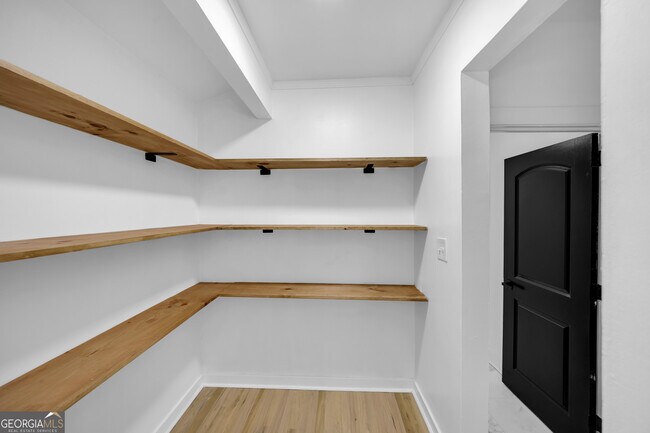 Building Photo - 929 Creekdale Dr