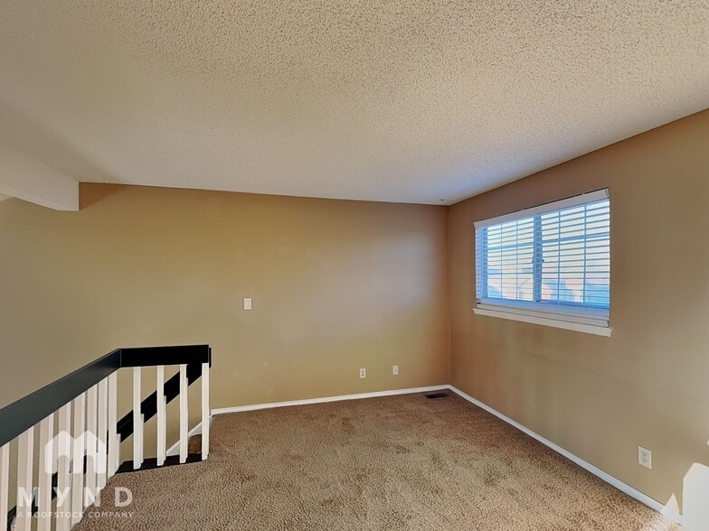 Building Photo - 3030 W Prentice Ave