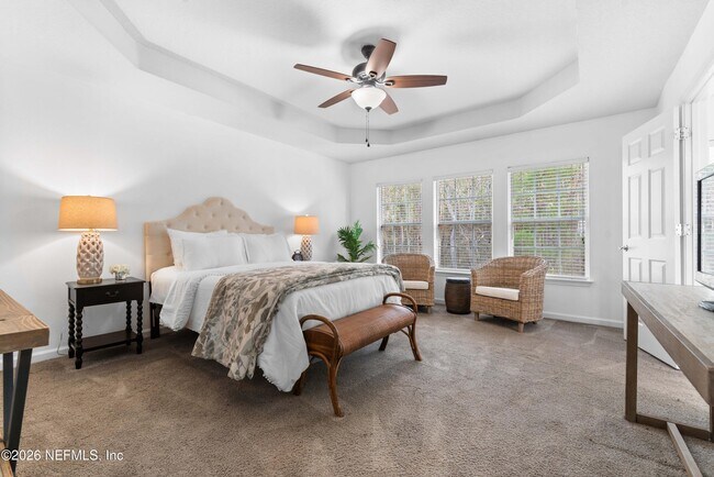 Building Photo - 3897 Lionheart Dr