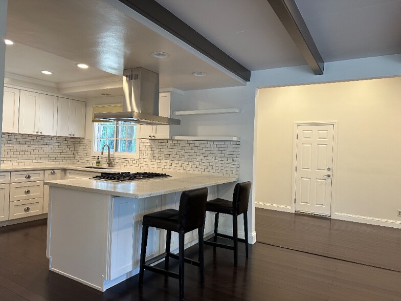 Building Photo - 2934 Ilopango Dr