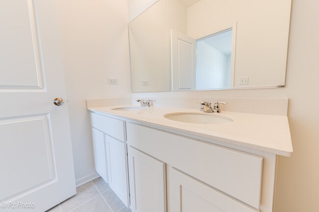 Building Photo - 4323 Chelsea Mnr Cir