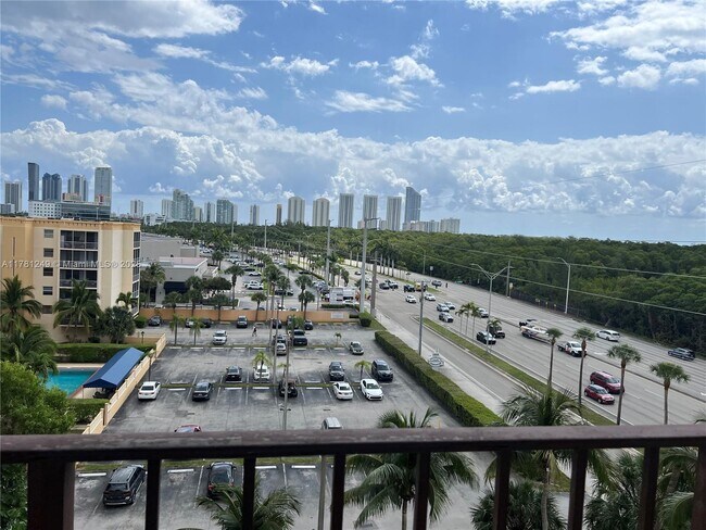 Primary Photo - 2903 N Miami Beach Blvd
