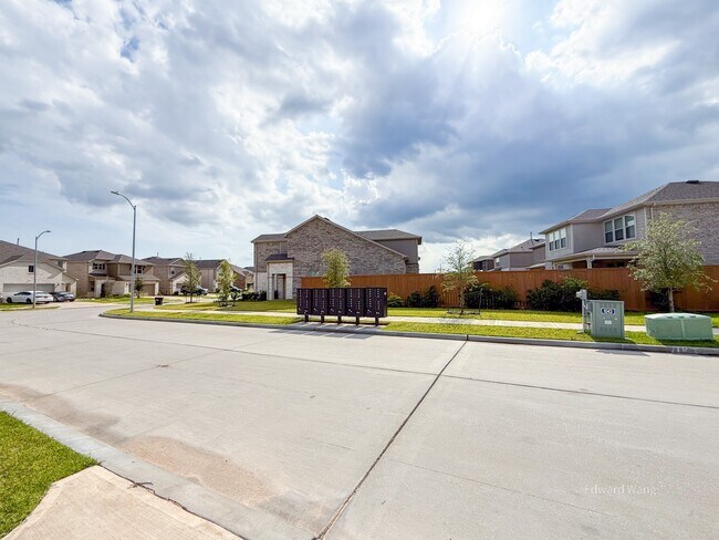 Building Photo - 1040 Greenshank Dr