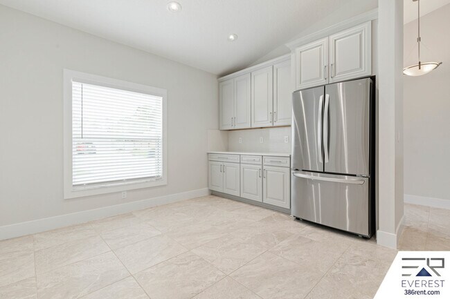 Building Photo - 22 Woodlyn Ln
