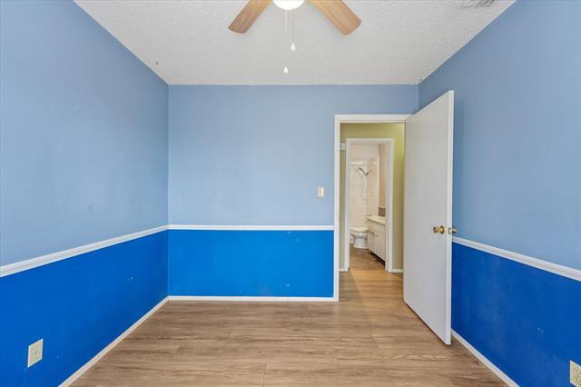 Building Photo - 1006 E Martin Ln