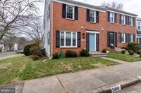 Building Photo - 5460 Lighthouse Ln