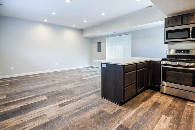 Building Photo - 951 Washington St