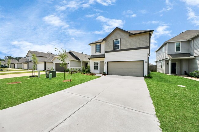 Building Photo - 2473 Carp Dr