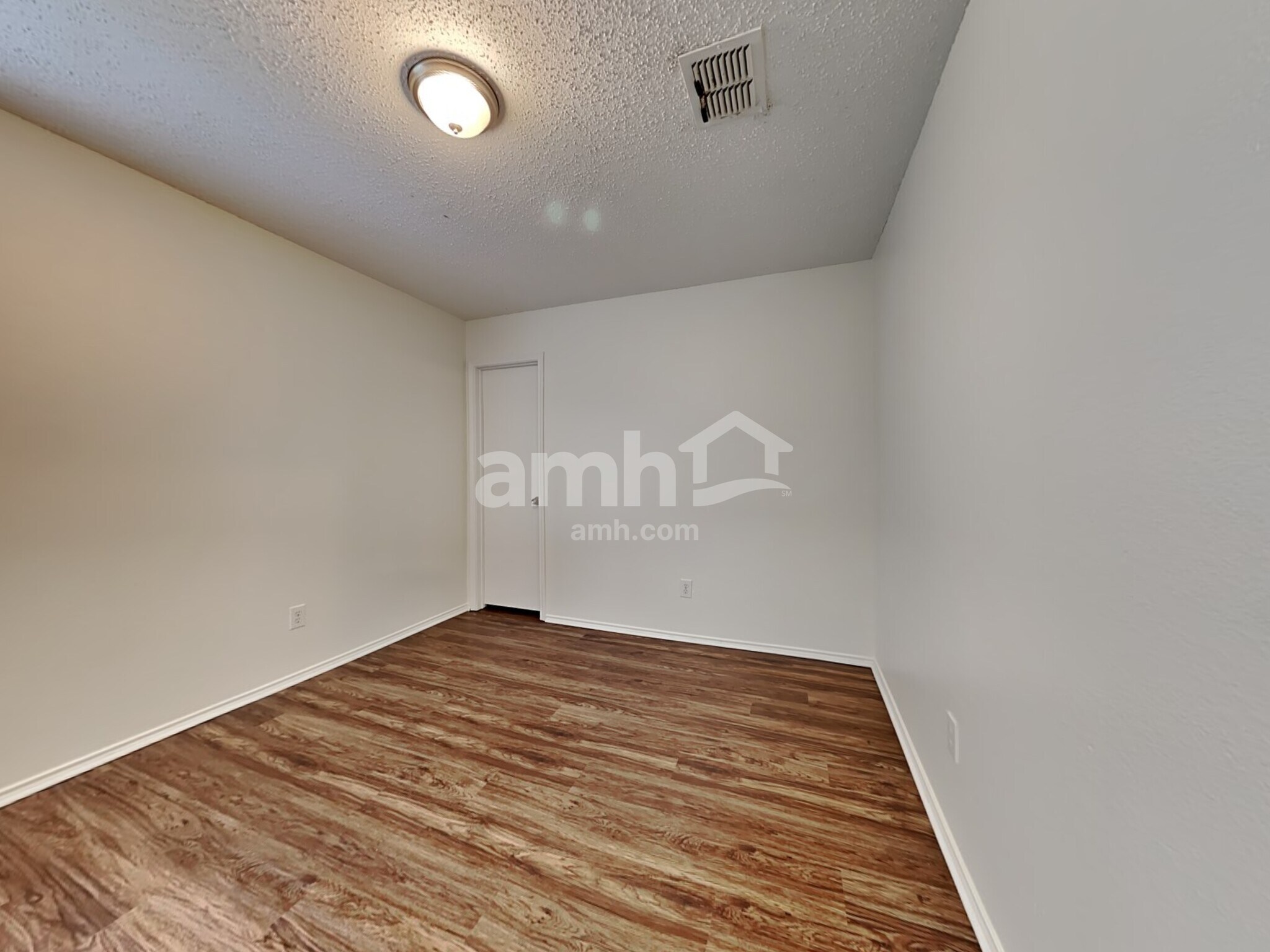 Building Photo - 6616 Waterhill Ln