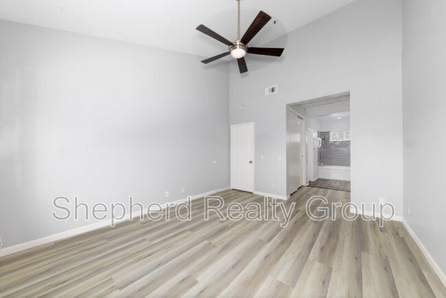 Building Photo - 1588 Elegante Ct