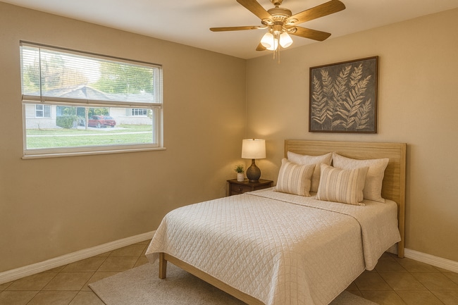 Building Photo - 257 Poe Ave