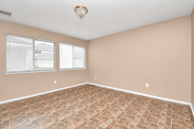 Building Photo - 6329 Settlers Square Ln