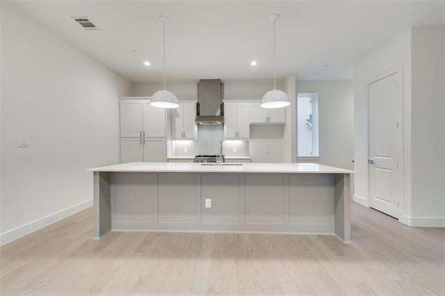 Building Photo - 5954 Lewis St