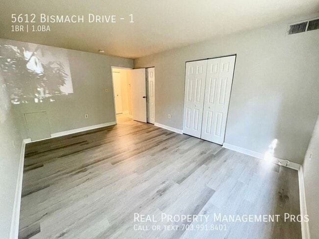 Building Photo - 5612 Bismach Dr