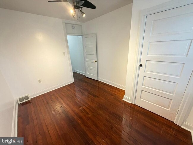 Building Photo - 1535 Willow St