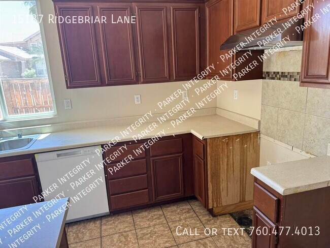 Building Photo - 15187 Ridgebriar Ln