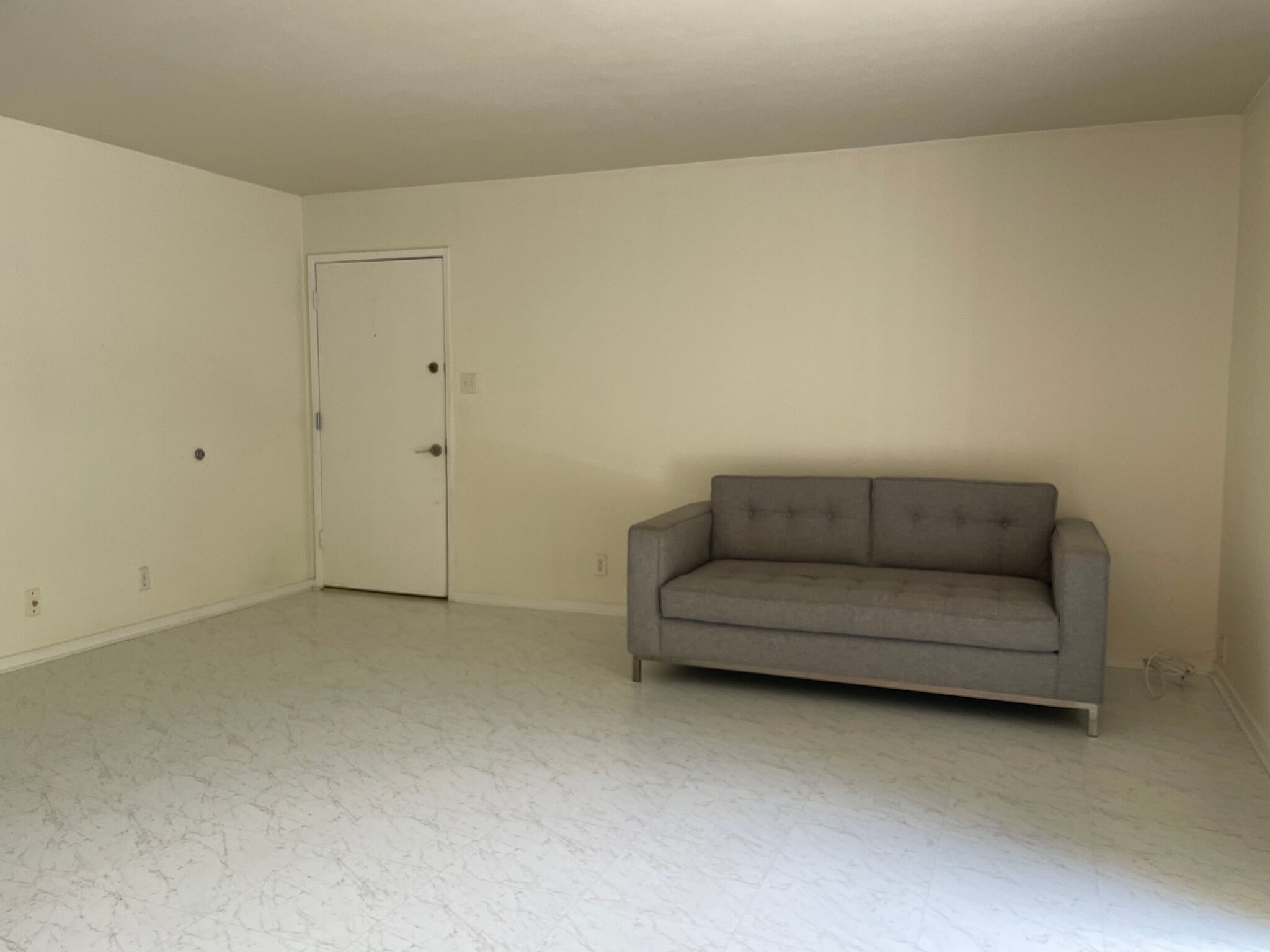 Living Room - 1925 46th Ave