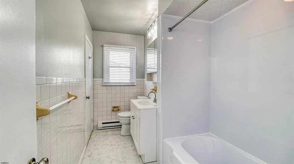 Building Photo - 6713 Monmouth Ave