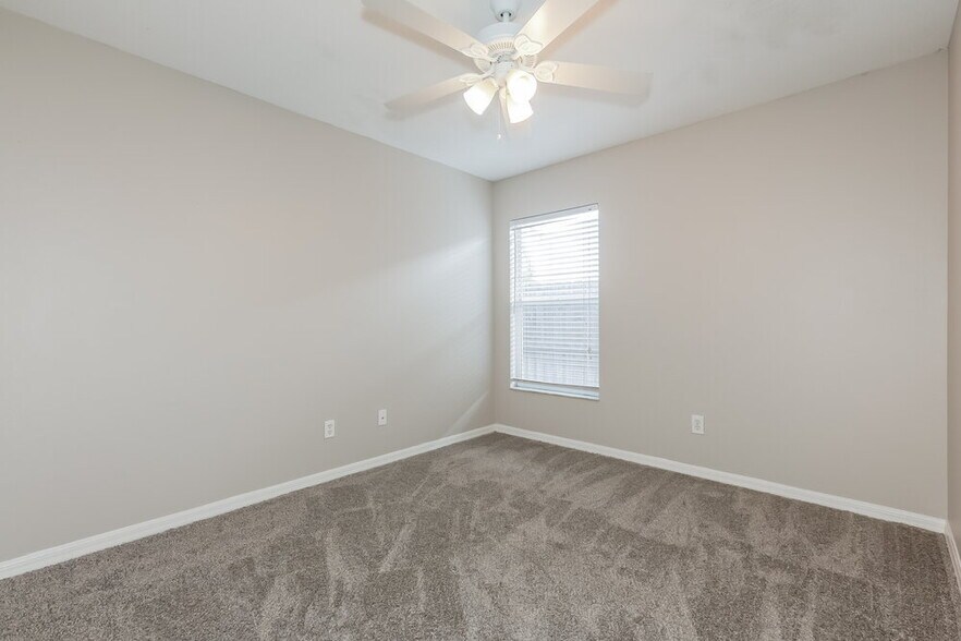 Building Photo - 7616 Bristol Park Dr