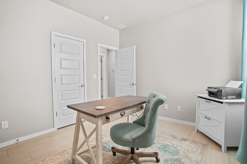 Building Photo - 12612 Dorchester Ave