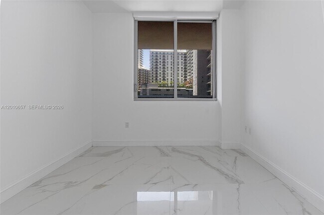 Building Photo - 16385 Biscayne Blvd
