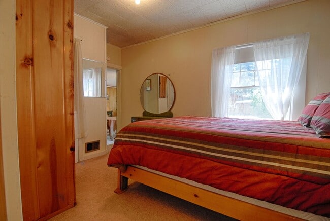 Building Photo - SEASONAL LEASE: "The Jack McCarthy Cabin"