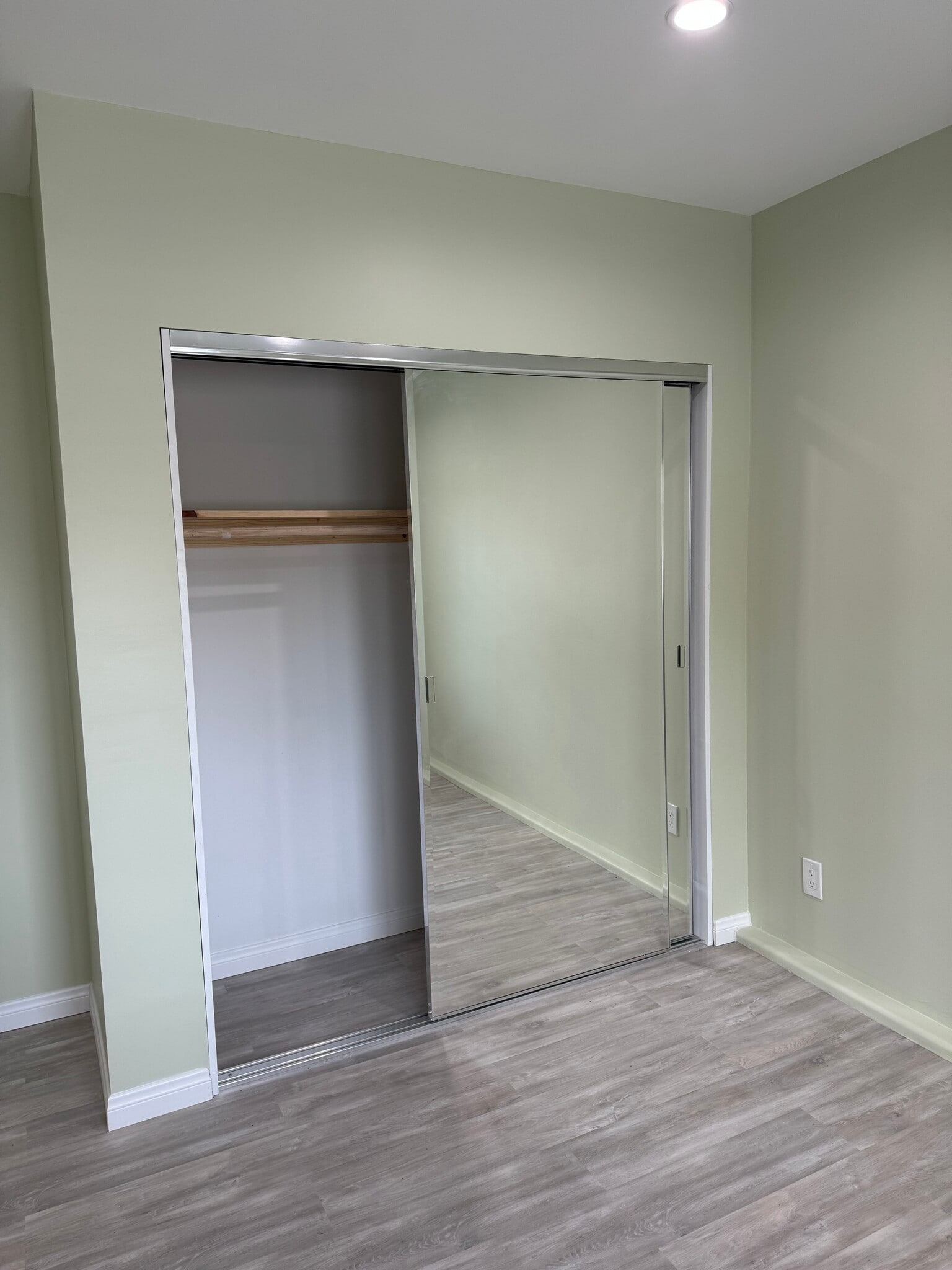 Building Photo - 4406 Coloma Ave