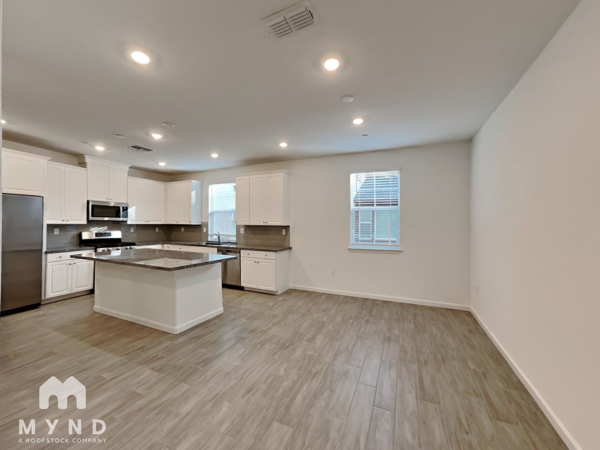Building Photo - 1687 Pena Ln