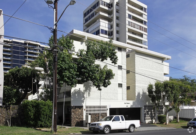 Building Photo - Tree Haven