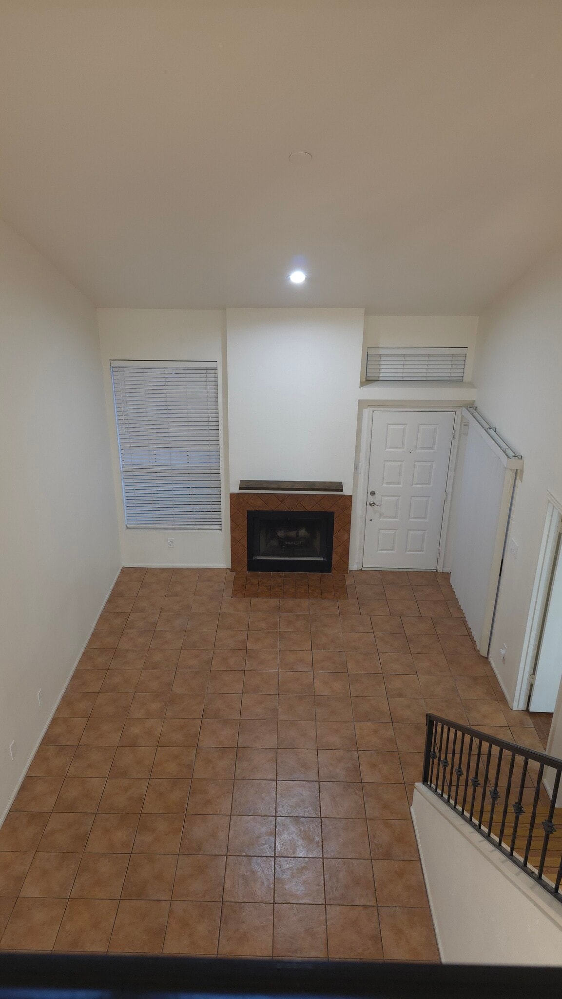 Living room - 1717 E Union Hills Dr