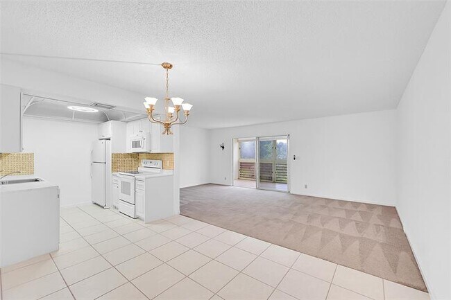 Building Photo - 3402 Bimini Ln