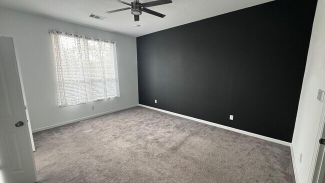 Building Photo - 975 Lars Trek Trail