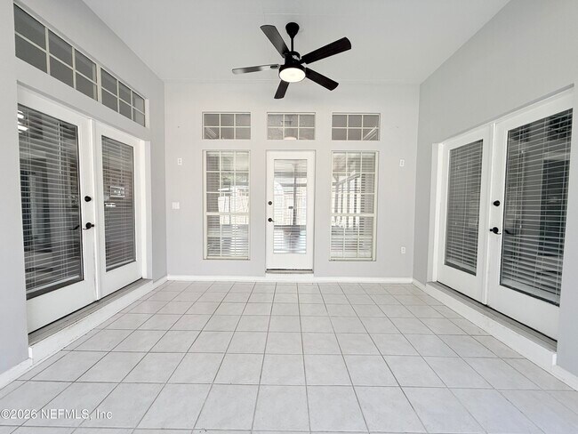 Building Photo - 11411 Kingsley Manor Way