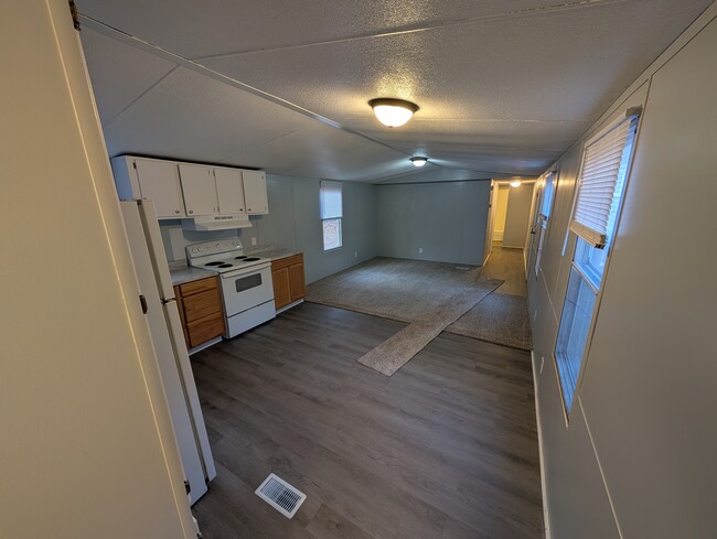 Building Photo - 157 Ransdell Ln