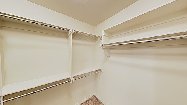 Building Photo - Very Nice 3 bedroom 2 bath home in MWC sch...