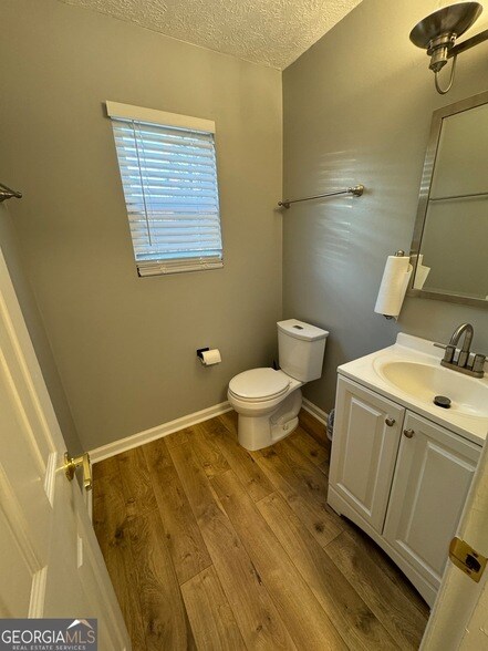 Building Photo - 5883 Brookside Dr SE