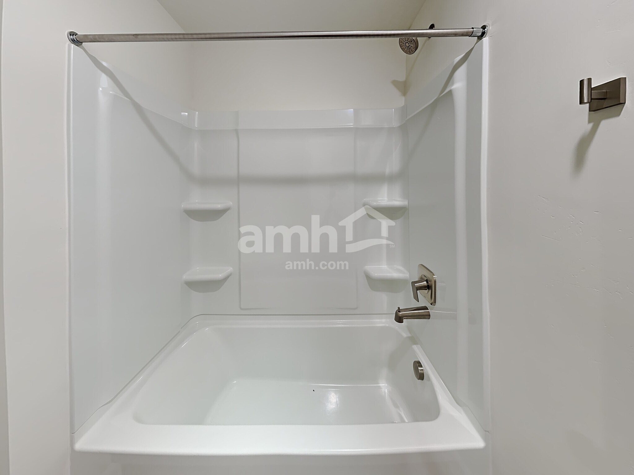 Building Photo - 1187 N Golden Spoke Dr