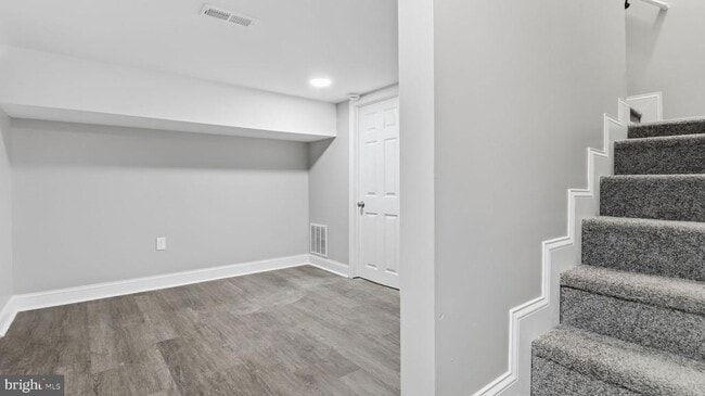 Building Photo - 917 N Gilmor St