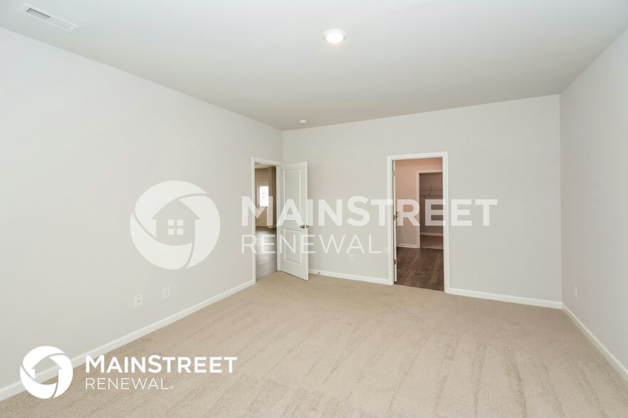 Building Photo - 2327 Curbow Dr