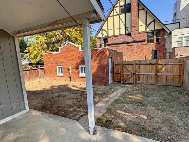 Building Photo - 3250 Meade St