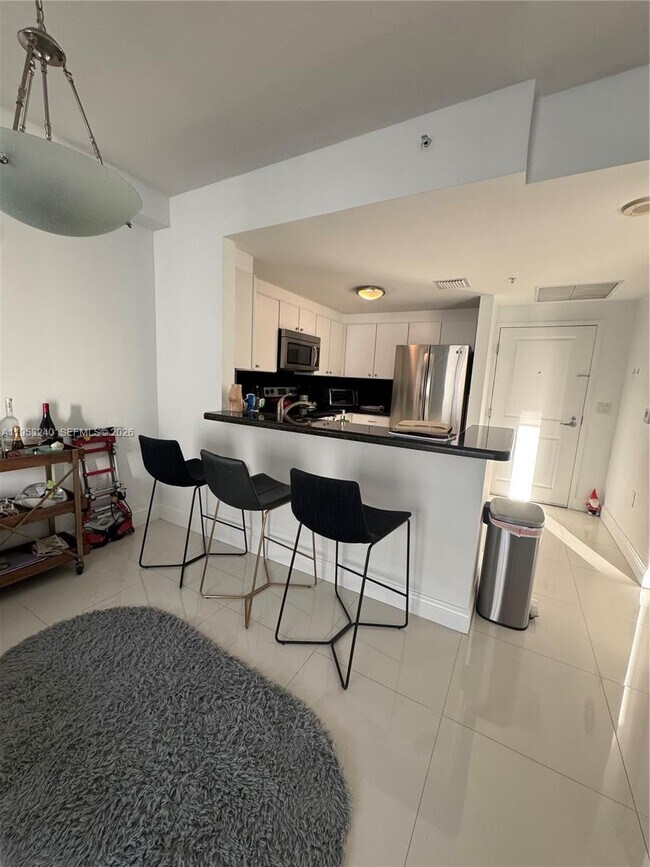 Building Photo - 1250 S Miami Ave