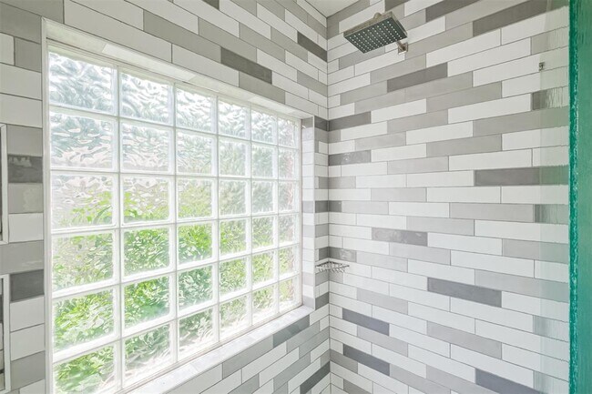 Building Photo - 24506 Screech Owl Ct